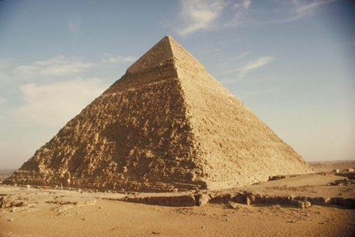 埃及法老为什么用金字塔做陵墓(图1)